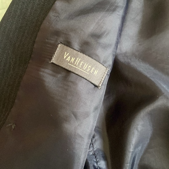 VanHeusen Double Breasted Blazer - Picture 4 of 6
